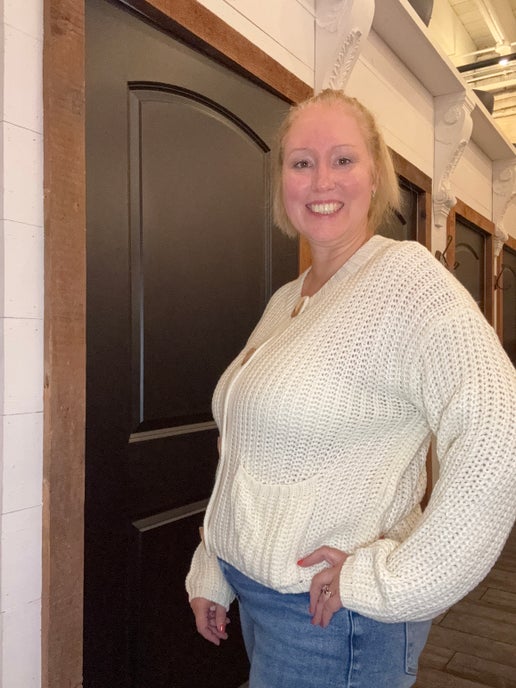 Solid Sweater Cardigan With Front Pocket