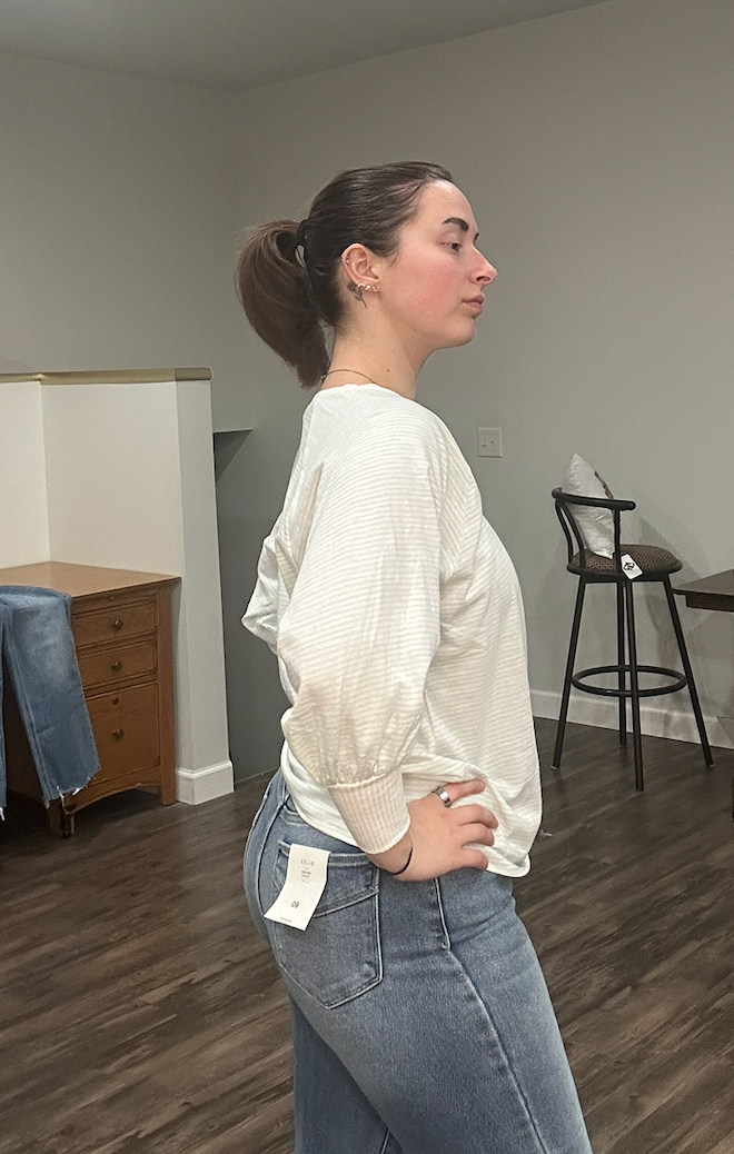 Relaxed Soft Stripe V-Neck Balloon Sleeve Knit Top