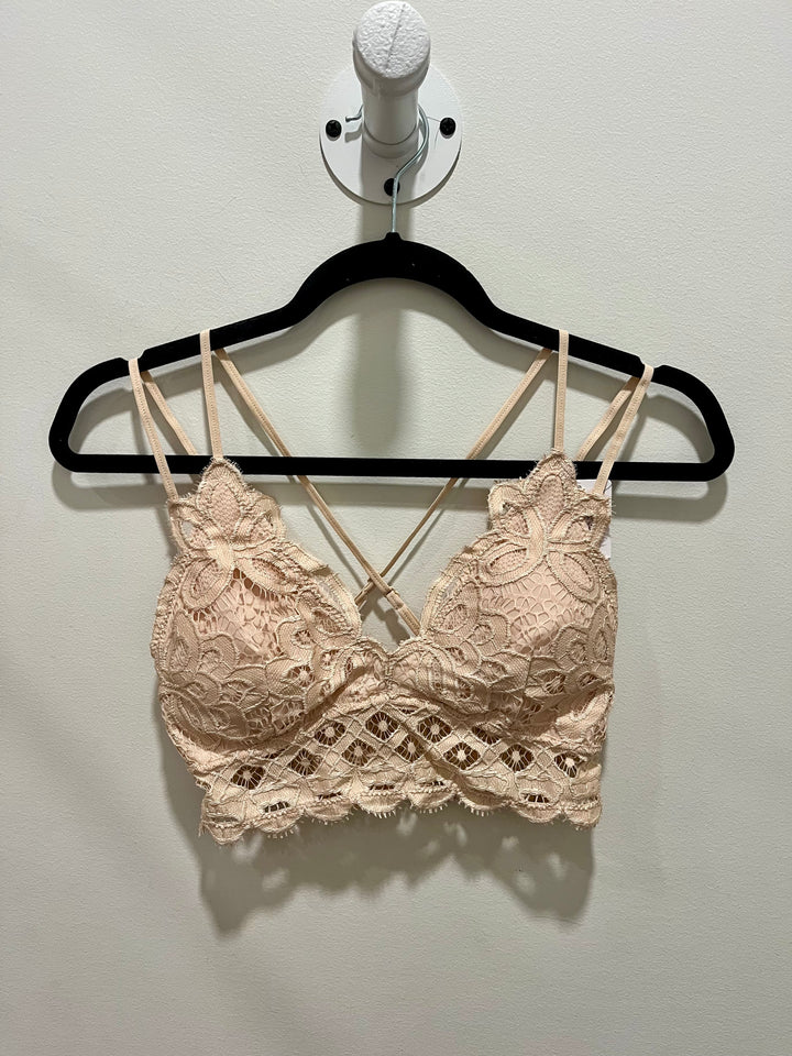 Pull Over Lace Bralette