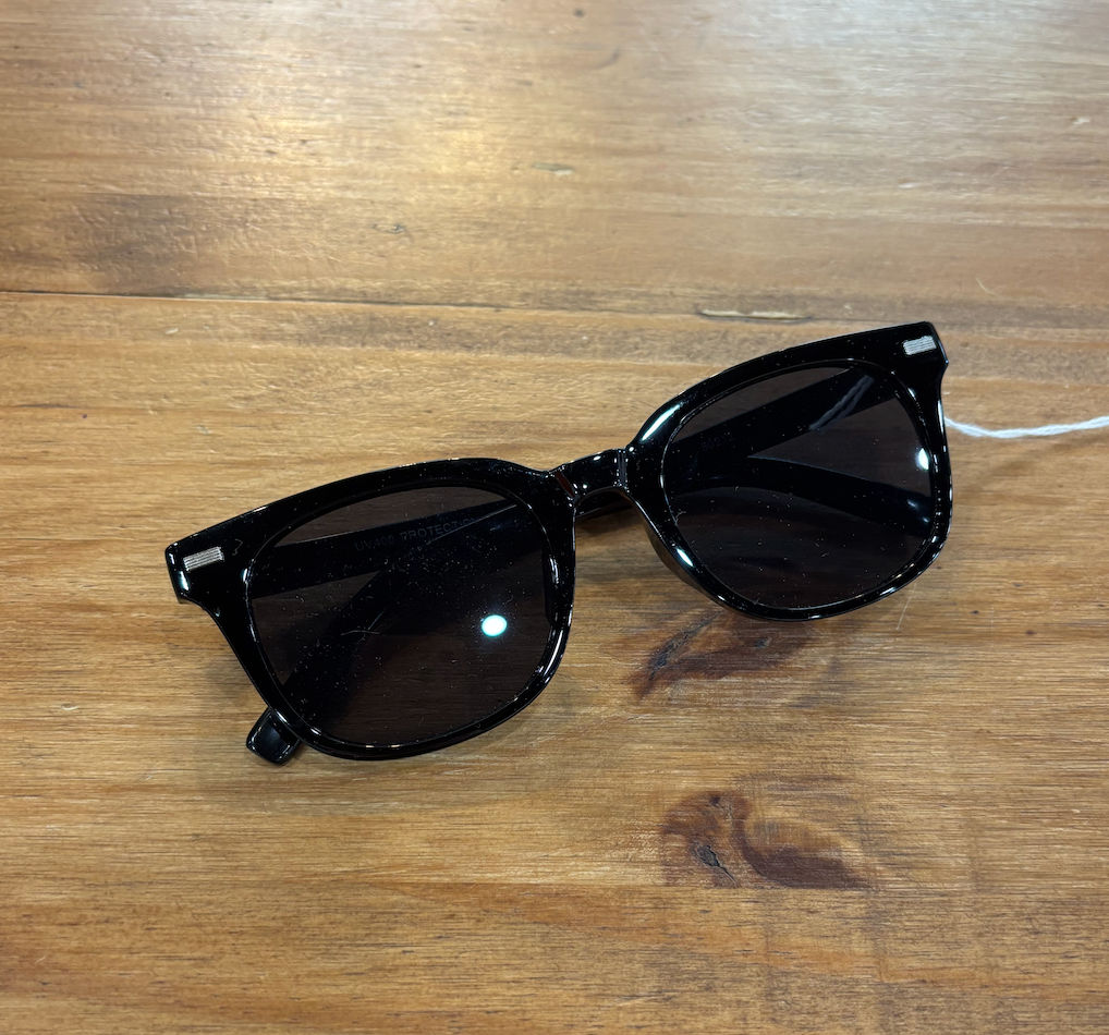 Minimalist Rich Daddy Sunglasses
