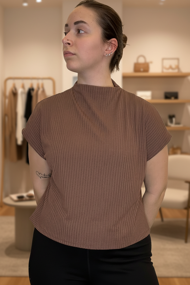 Front view - lifestyle boutique