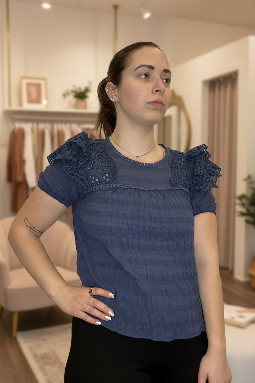 Front view - lifestyle boutique