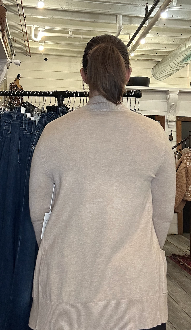 Lightweight Open-Front Knit Cardigan with Pockets