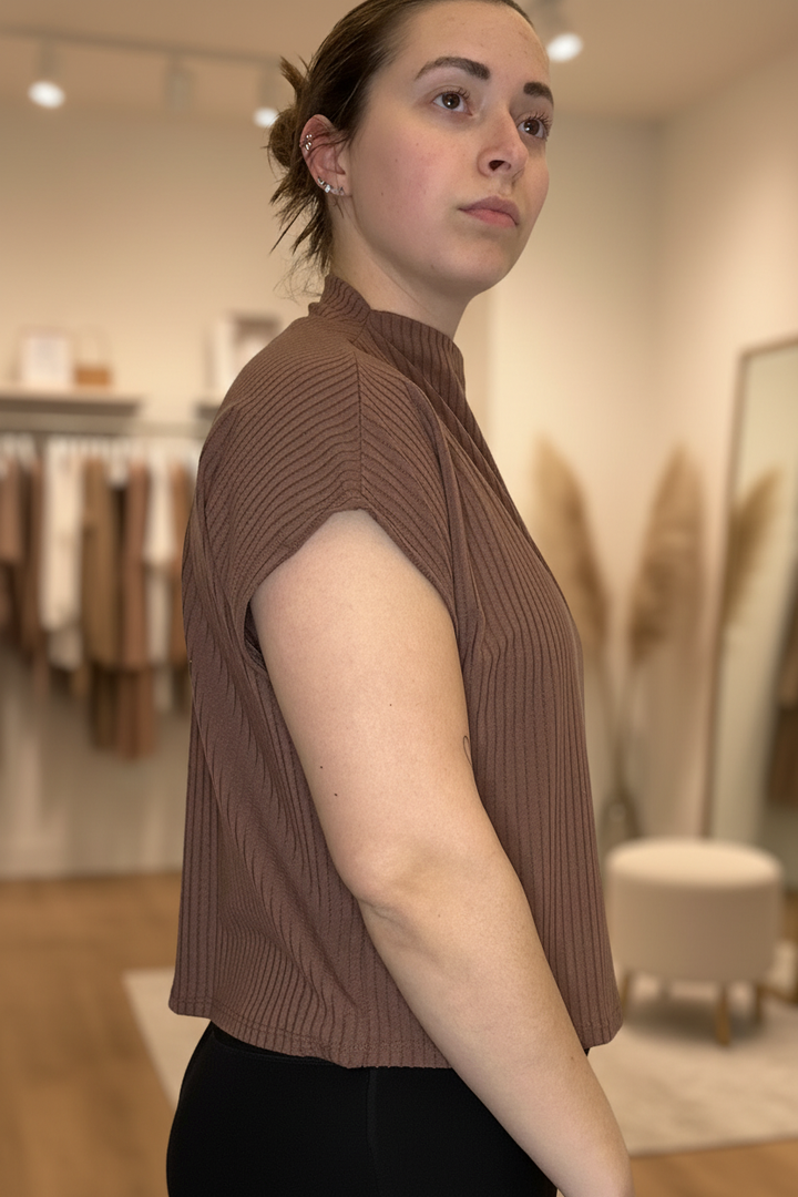 Side view - lifestyle boutique