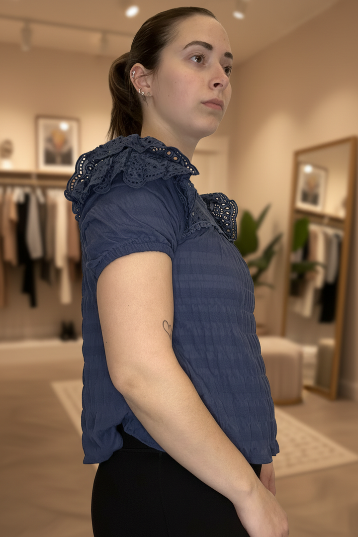 Side view - lifestyle boutique
